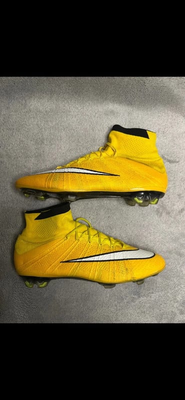 Nike mercurial superfly
